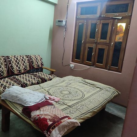Krishna Bhavan Prayagraj Extérieur photo